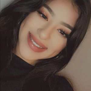 Meet your Posher, Joselin